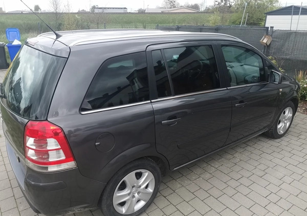 Opel Zafira cena 18900 przebieg: 182840, rok produkcji 2012 z Reda małe 37